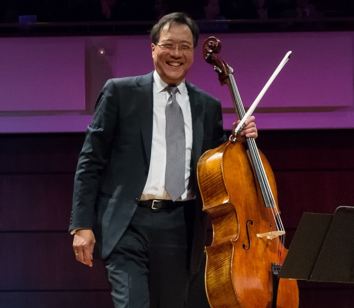 TheBSD405's tweet photo. Yo-Yo Ma is a classically trained cellist of Chinese descent. He started playing the cello when he was 4. Ma graduated from Juilliard and Harvard, has recorded over 90 albums, won 18 Grammy Awards, and received the Presidential Medal of Freedom. #AAPIHeritageMonth #BSDInspires https://t.co/zkQdLW6UCy