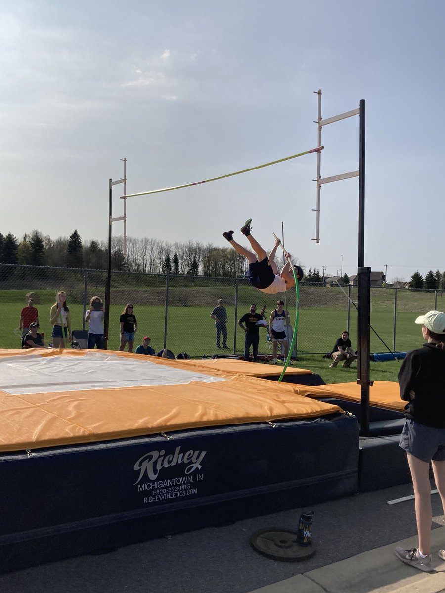 PLLakers's tweet photo. A beautiful day for a track &amp; field meet!  Lakers hosting True Team Sections. S/O to PL coaches on organizing and running meet and good luck to all athletes! https://t.co/jkBEM2S0hf