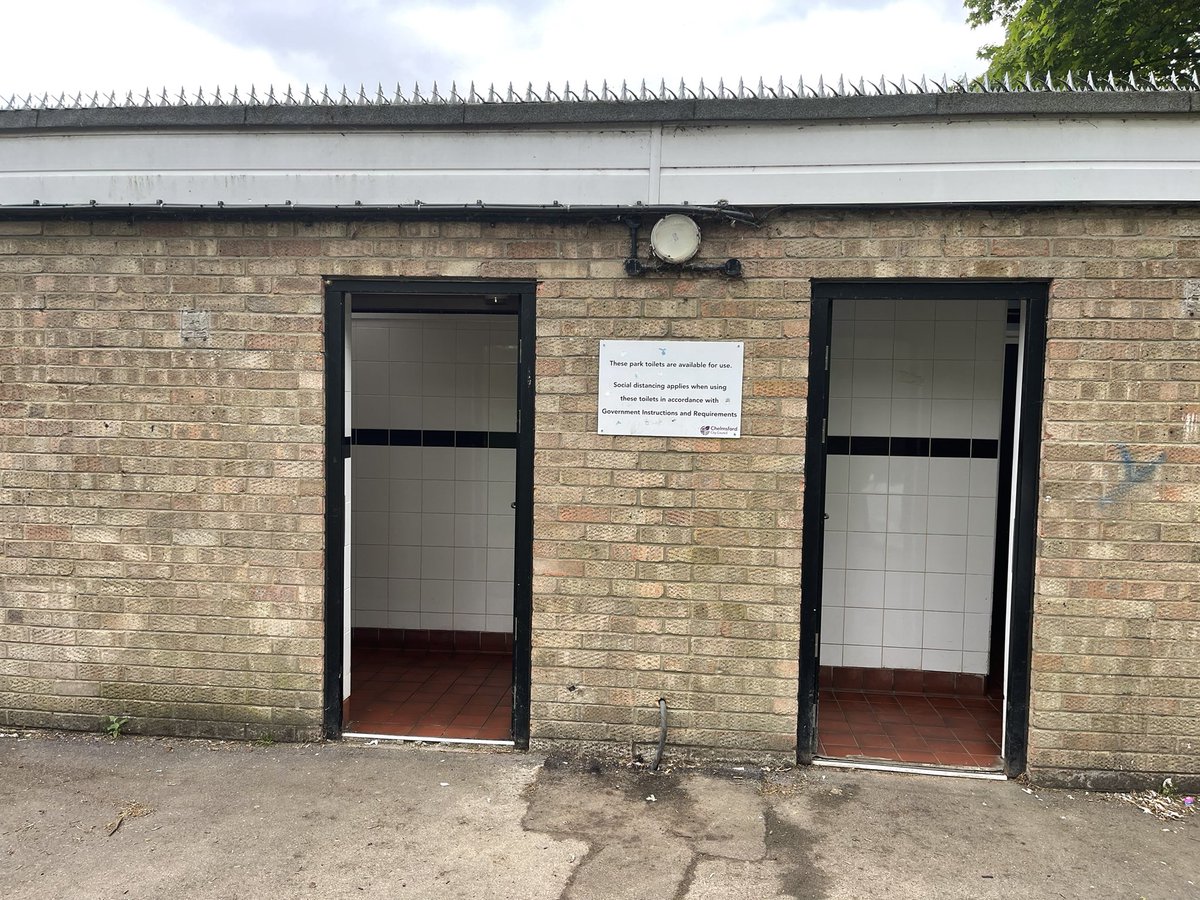 hazzer1994's tweet photo. The state of the mens toilets behind the cafe in Central Park. They need a serious clean, the worst I have seen in a longtime. The disabled toilet was also padlocked and unavailable to young people who needed access due to additional needs. @ChelmsCouncil https://t.co/UXQPzCI6xb