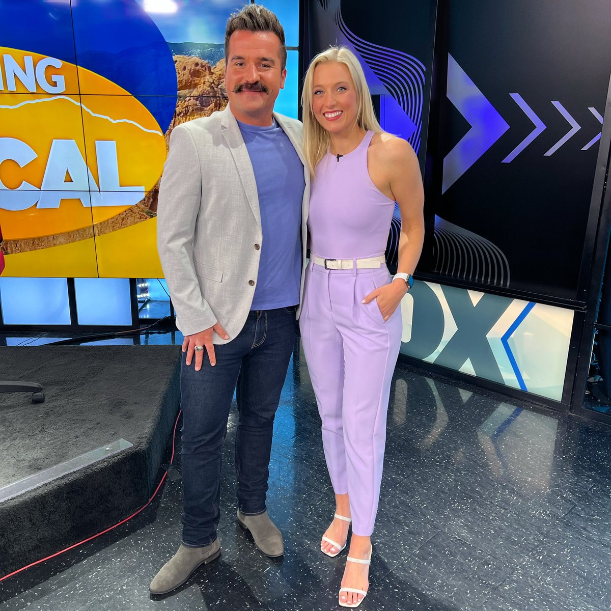 novameets's tweet photo. Shall we color match today @kristawitiak_tv ? Why not!
@LivingLocalCO @FOX21News
#lovinglivinglocal #colorado #usa #tv #watch #thankyou #viewers #social #chat #coloradosprings #fox21 #show #lifestyle #entertainment #listen #local #people #talk #connect #lifestyletv #tuesday https://t.co/bqKvinXSXx