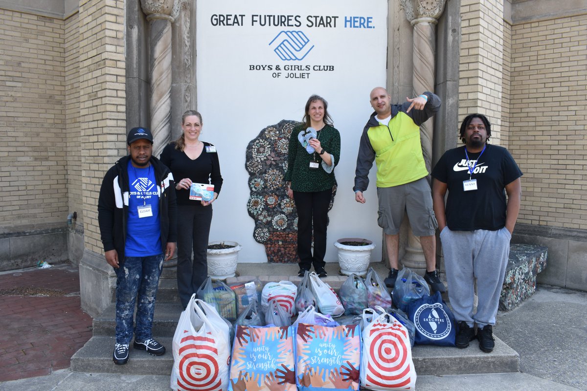 The Boys &amp; Girls Club of Joliet would like to express our DEEPEST APPRECIATION to our AMAZING friends at Harrah's Joliet Casino and Hotel for their GENEROUS donation of a MULTITUDE of swimming items for our members!