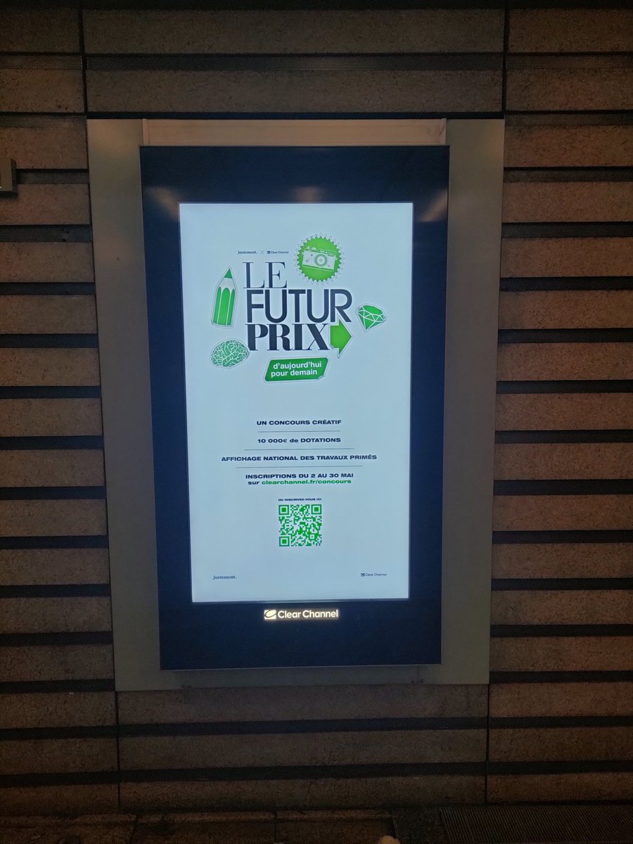 vroumeas's tweet photo. @PaulNeau La réponse peut être dans les lauréats de ce prix qui "souligne l’attachement de Clear Channel à la créativité ainsi que son engagement social et environnemental" #RipolinerenVert https://t.co/3xwz8SmI41
