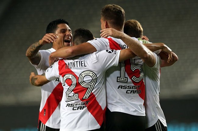 🦁 RESULTADOS 🦁 

#CopaArgentina // <a href="/IESAFIFAar/">IESA Argentina</a>

64avos

Ida:
0-1 🆚 @Clicka_eSports 

Vuelta:
3-0 🆚 @Clicka_eSports 
⚽️⚽️👟<a href="/Agus_Fina99/">Agus F</a> 
⚽️<a href="/RodrigoUS443/">Rodrigo Salvatierra 🤘</a> 
👟@Huevito_07 

#VamosLeón 🦁