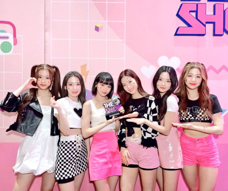 sizonem9130's tweet photo. おはせらふぃむ🧚
#LE_SSERAFIM1stWin
#FEARLESS1STWIN https://t.co/ICLTB4xNK7