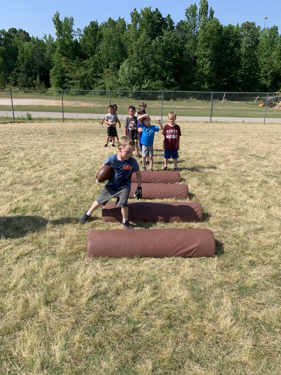 BIGGLionFB's tweet photo. First day of kid’s camp in the books! Future Lions showing out. #BIGGBUILT https://t.co/SkOeoIlQ7z