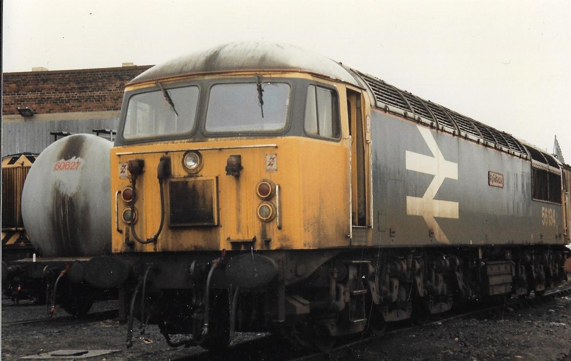 SalopianLyne's tweet photo. Sunderland 22nd August 1987
British Rail Class 56 diesel loco 56134 'Blyth Power' stands idle on the stabling point. Large logo blue colours in very much need of a clean!
#BritishRail #Class56 #Sunderland #Railfreight #trainspotting 🤓 https://t.co/Qmu48uqCjS