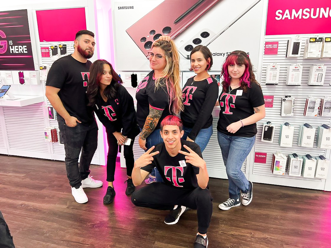 Recently our St. Cloud, FL team got a store makeover(remodel)!🎉🤭 Do you notice something else that got a makeover?...Our team got some Magenta Pink on their hairs to celebrate!💈