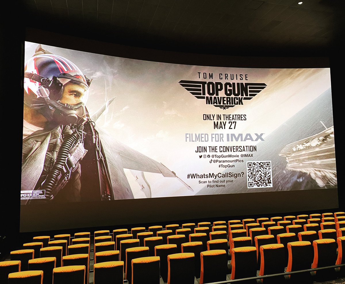 LisaFranceCNN's tweet photo. When are the first one in for the @TopGunMovie screening. #TopGun #LesssssssGo https://t.co/xaQx84xyWo