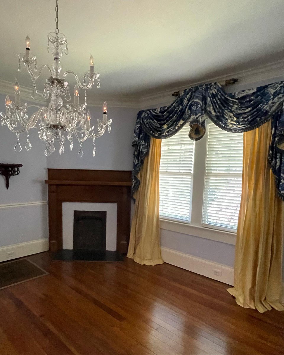 DesignsReynard's tweet photo. Sold for one dollar “and love and affection for my daughter in law” in 1924 🥰

The new owners of this home are looking to add some new life to this historic Marietta home. 

I love what we do!  #bringhometolife #architecture #customhome #residentialdesign https://t.co/hWJtdoFh1S