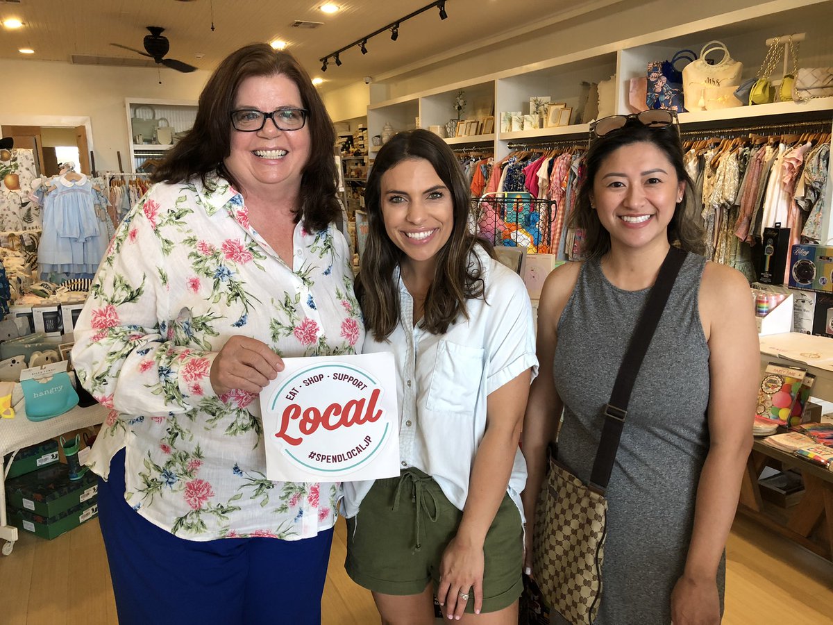 JEDCO_News's tweet image. Our team is pounding the pavement all week long to connect with small businesses &amp;amp; share JEDCO’s story. We met awesome business owners in #Metairie today. 🎉 Our team loves making connections &amp;amp; serving the many businesses at the HEART of our economy. 

#EconDevWeek22