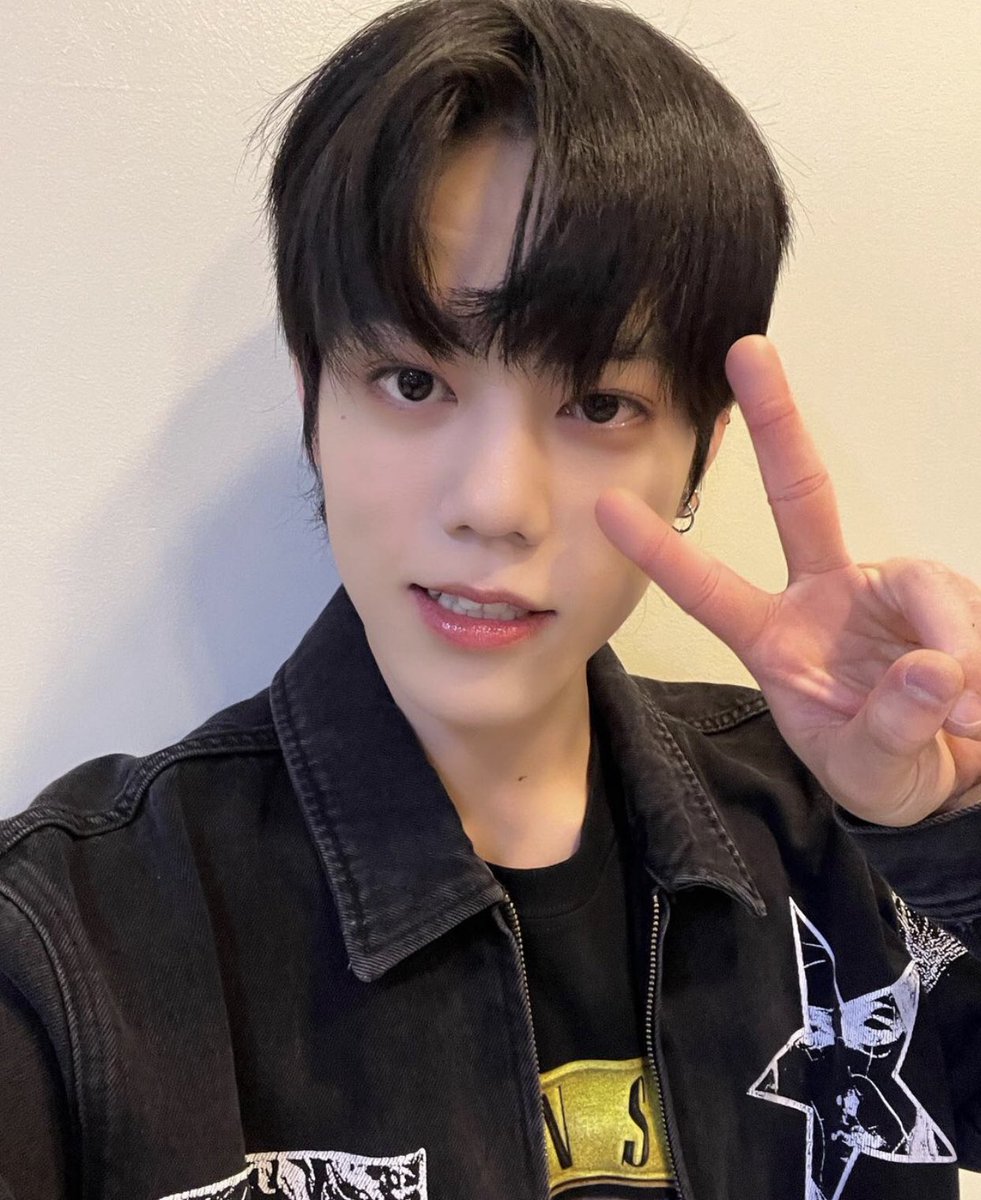 1994August21's tweet photo. Blessed
#훈 #ChaHun #NFlying #엔플라잉 #차훈 #CatHun #チャフン #고먐미 @NFlyingofficial
https://t.co/n31clt1OYo