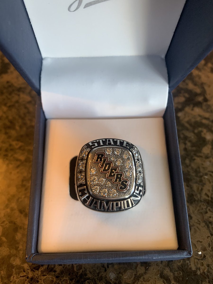 RRHSBoysHockey's tweet photo. The Boys got some hardware today! https://t.co/yA0bC0Aeja