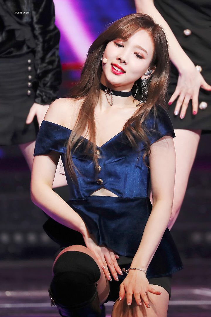 twicefancan's tweet photo. #HなTWICE https://t.co/mtAT3R7pE3