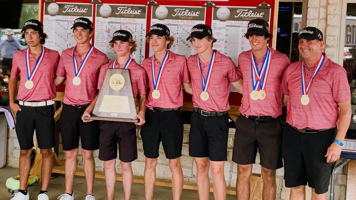 uiltexas's tweet photo. Congrats to Conference 4A #UILState Boys Golf Champions!

🏆 TEAM - @ArgyleISD (📸)

🥇 INDIVIDUAL - Gaven Lane, @ArgyleISD

FULL RESULTS ➡️ https://t.co/vv58GDsNEu https://t.co/tKKOxReKzC