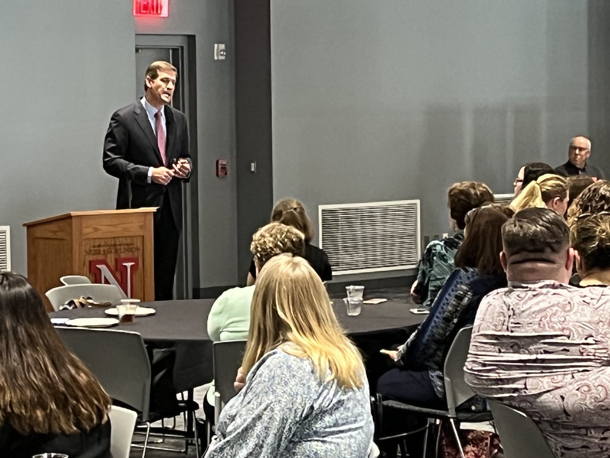 ChasStoltenow's tweet photo. #DrC_OC #AmplifyNgage Trev Alberts on engagement: Trust, Transparency and Team Work. #nebext https://t.co/RMIgu5cybJ