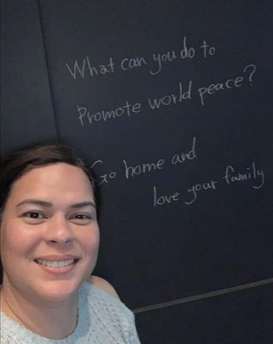 CleaPersson's tweet photo. Good vibes from our lovely Vice President! ❤️❤️❤️🥰 @indaysara https://t.co/QhDdQjJndP
