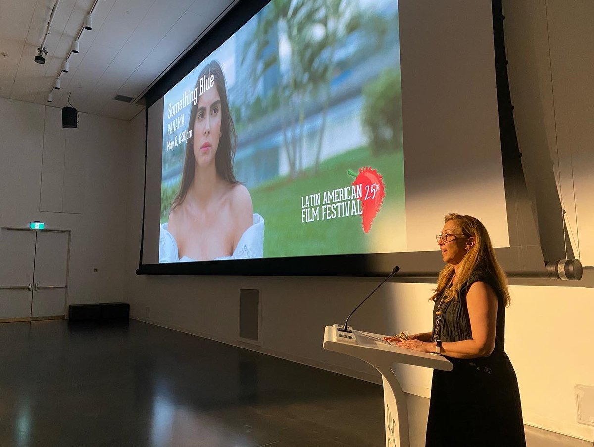 embpanamacan's tweet photo. Éxito rotundo de la película #AlgoAzul de #MarielGarciaSpooner como parte del #LAFF22 organizado por @Canadian_Film y @CanadaGrula en el @OttawaArtG . Gracias al apoyo de @CancilleriaPma #DiplomaciaCultural , Panamá pudo ser parte de esta importante cita cultural anual. https://t.co/ZvQAqQJGgE