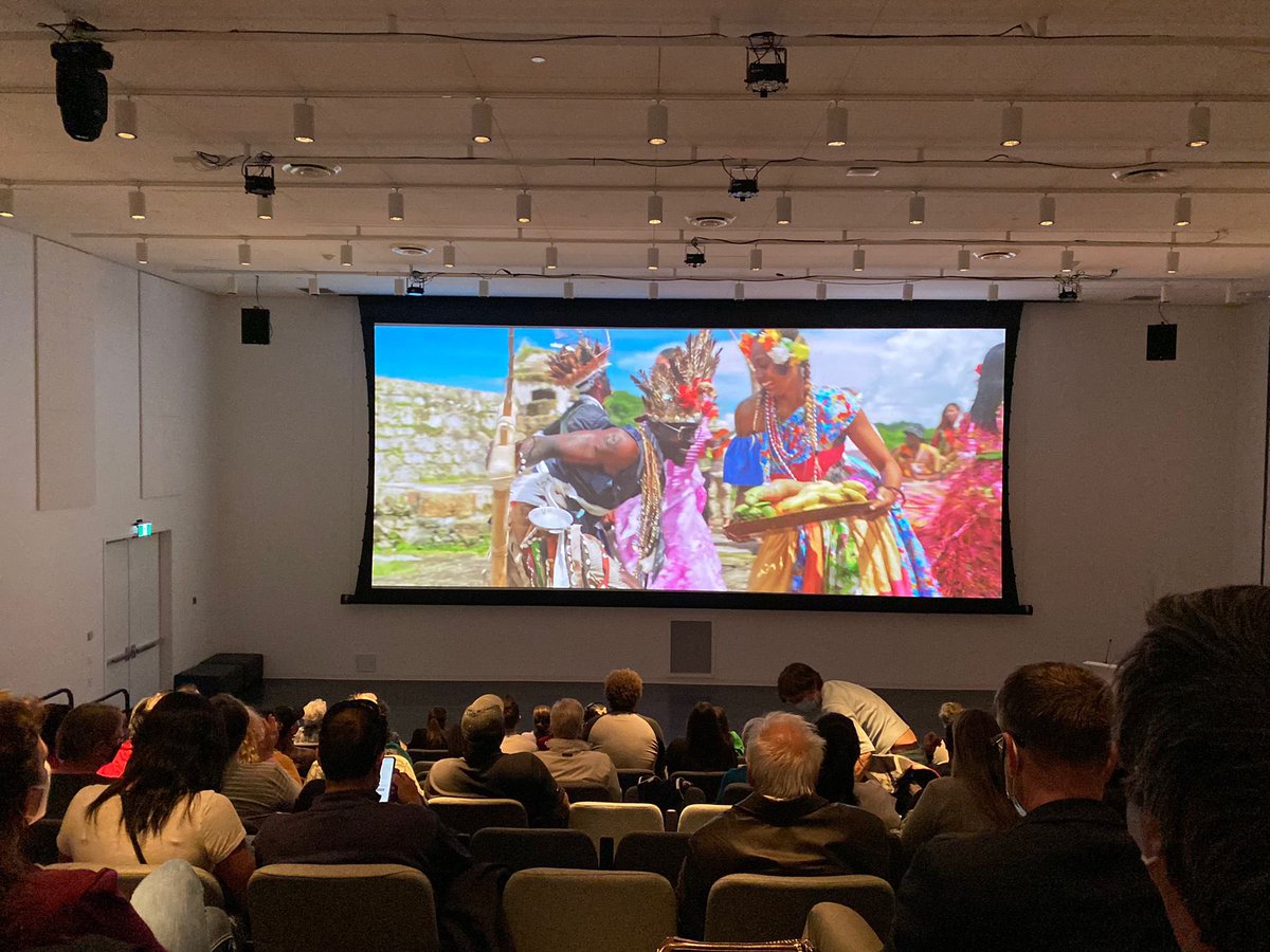 embpanamacan's tweet photo. Éxito rotundo de la película #AlgoAzul de #MarielGarciaSpooner como parte del #LAFF22 organizado por @Canadian_Film y @CanadaGrula en el @OttawaArtG . Gracias al apoyo de @CancilleriaPma #DiplomaciaCultural , Panamá pudo ser parte de esta importante cita cultural anual. https://t.co/ZvQAqQJGgE