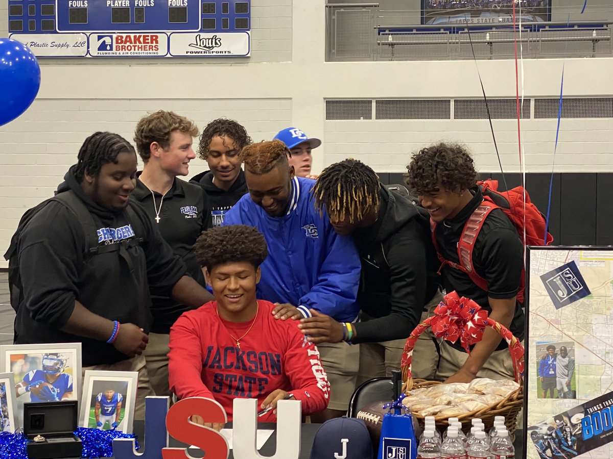 𝐽𝑎𝑐𝑘𝑠𝑜𝑛 𝐵𝑎𝑟𝑟𝑦🫐 tweet media