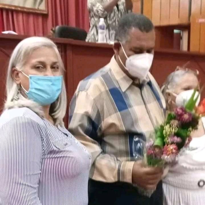 Yuniel49528847's tweet photo. En la XIII Sesión Ordinaria de la Asamblea Municipal del Poder Popular en #Guantanamo fue elegido el #MCCPCC y 1er Secretario del #PCC en el territorio, Rafael Pérez Fernández como diputado al #ParlamentoCubano. En nombre del pueblo maisiense, #MUCHASFELICIDADES. #VamosConTodo https://t.co/H9IM5uwUA5