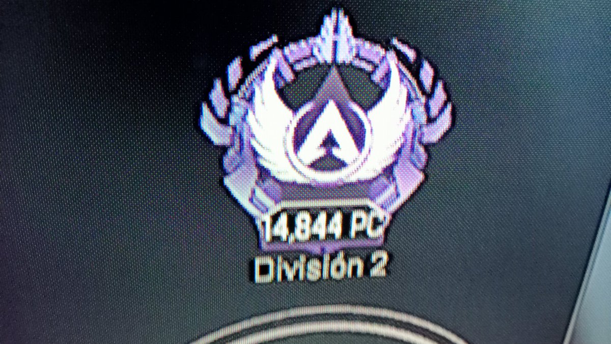 Anxts_'s tweet photo. @kareemsayavong @PlayApex @Respawn same https://t.co/nRcQnOKLcT