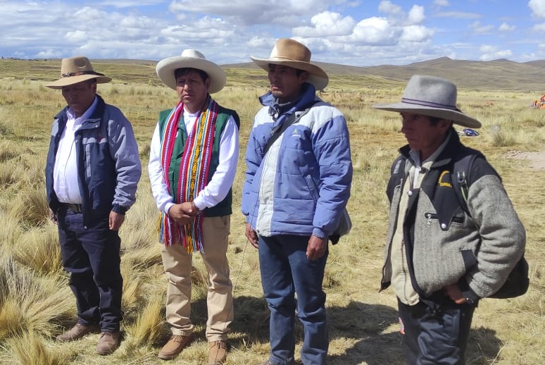 agroruralPER's tweet photo. ¡Beneficiaremos 398 hectáreas agrícolas en #Cusco!🌳🌱
La obra “Mejoramiento del Servicio de Agua del Sistema de Riego de la Microcuenca Taccacca en las comunidades de Huayhuasi, Oquebamba y Totora Alta" de #Coporaque, beneficiará a 314 familias de la agricultura familiar.👩🏽🌾🧑🏽🌾 https://t.co/b6Tt46CTne