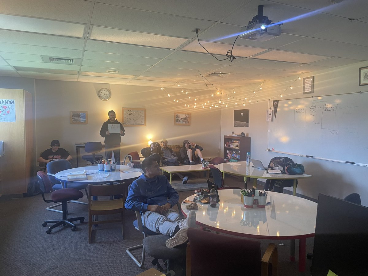 completeHSM's tweet photo. Flat @thebotty made an appearance at Rylee’s graduation!  Then he visited Clark, the CHSM staff and his old classroom! #believeinbotts https://t.co/2IzI4oxYaw