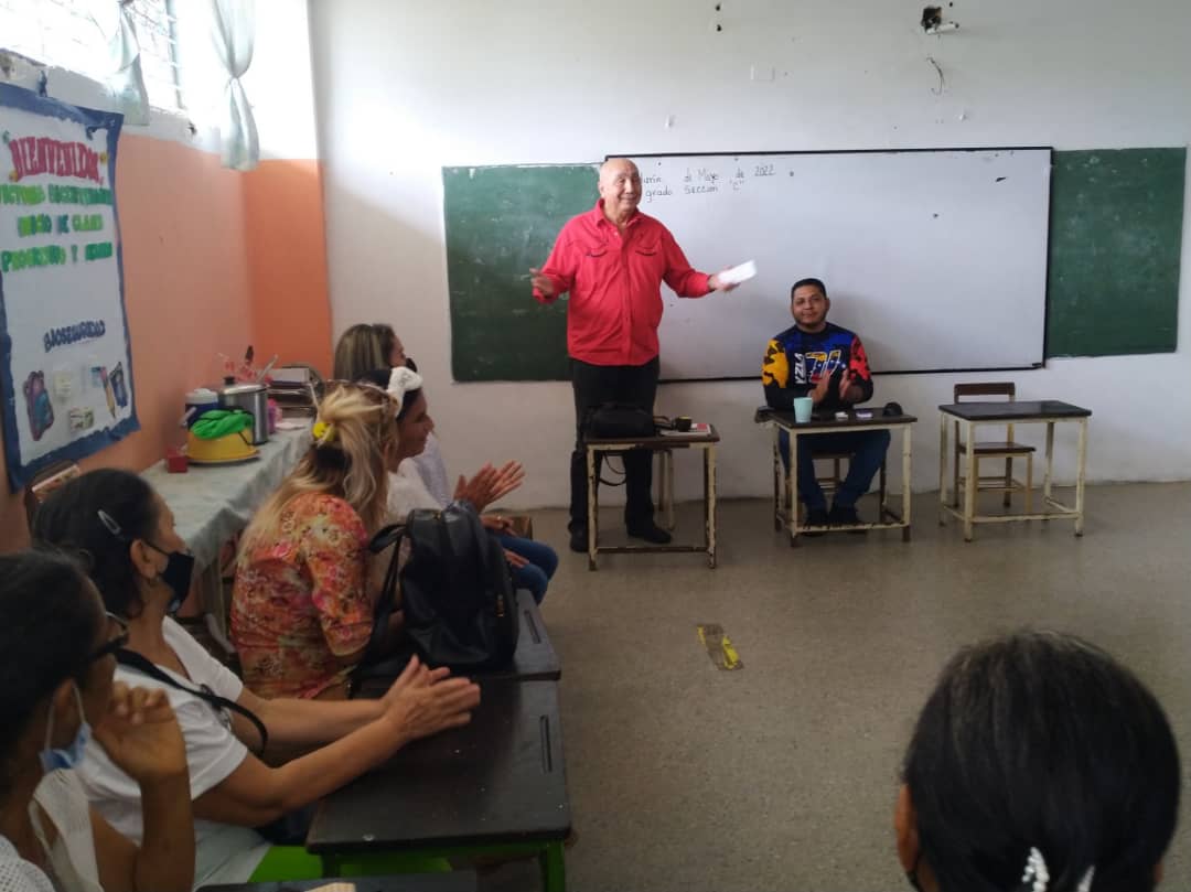 VP de Formación del PSUV tweet media