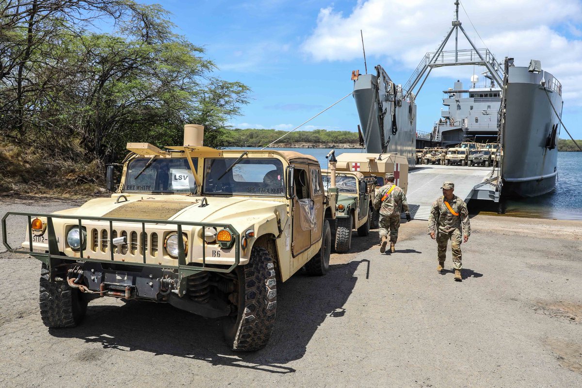 USARPAC's tweet image. Soldiers from @25thDivarty and the crew from the LSV-3, General Brehon B. Somervell, conducted an upload of equipment on May 9.

Through our operations &amp;amp; exercises, we sustain combat-credible land forces to build relationships, demonstrate commitment, &amp;amp; advance U.S. interests.