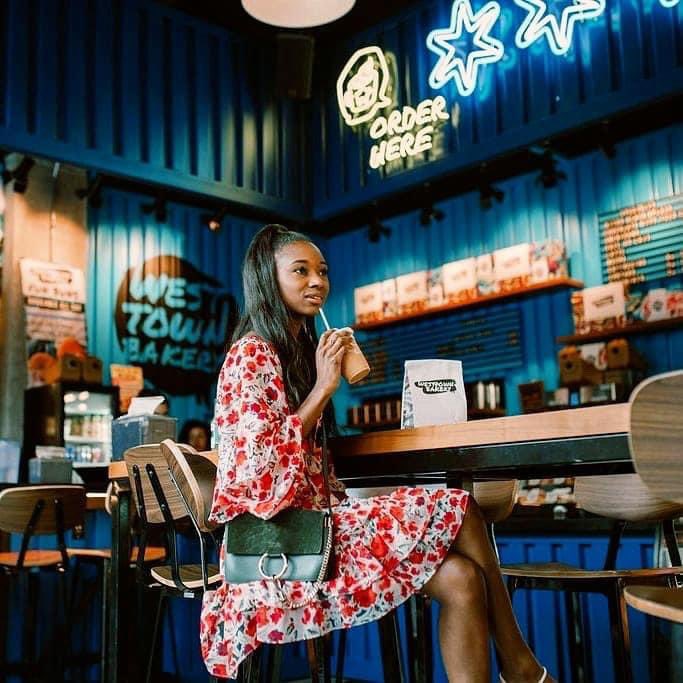WTB_Tap's tweet photo. Nothin' but good weather, good coffee and good vibes all week here at @GallagherWayChi 😌 Stop by the barista counter for your fix - We open at 7 AM! https://t.co/9e8BPQ96tF