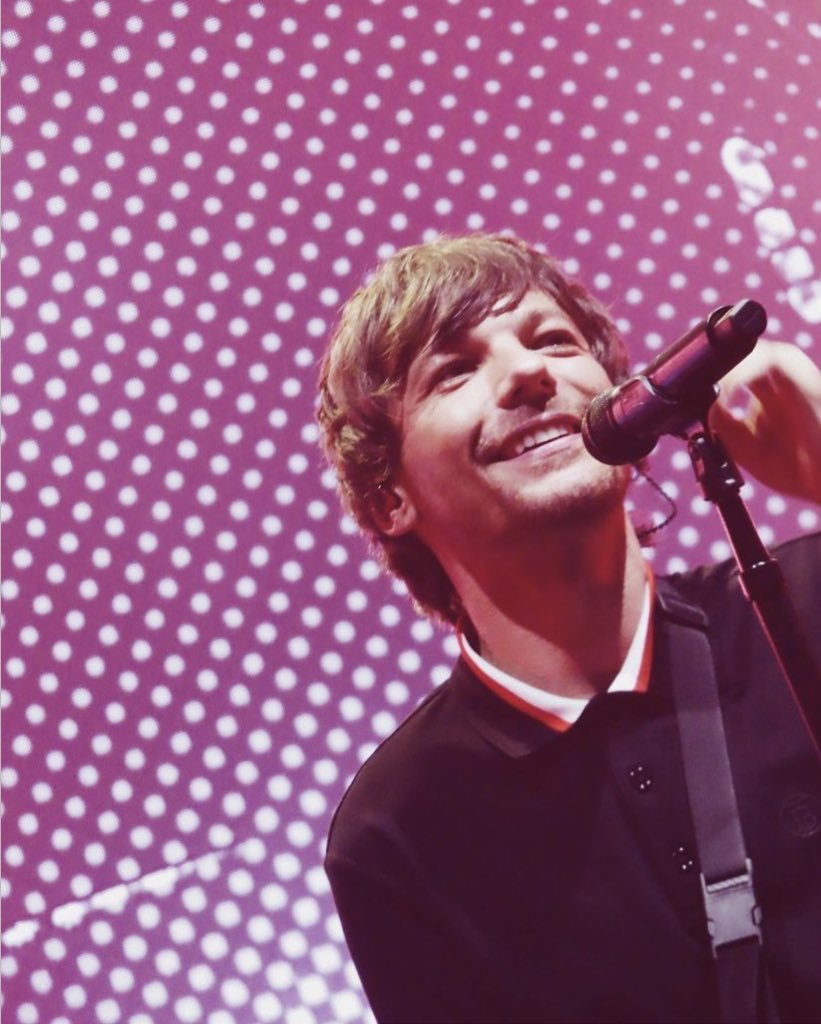 fearlecoacoacc's tweet photo. @TheAffinityMag @Louis_Tomlinson @BTS_twt I vote for #Louies @Louis_Tomlinson 
#ProudOfLouis  
#LouisTomlinsonWorldTour2022 https://t.co/w3tneEbHgA