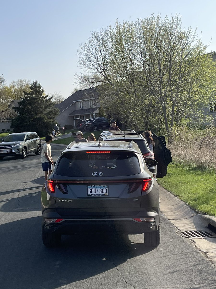 Gru's Hitmen tweet media