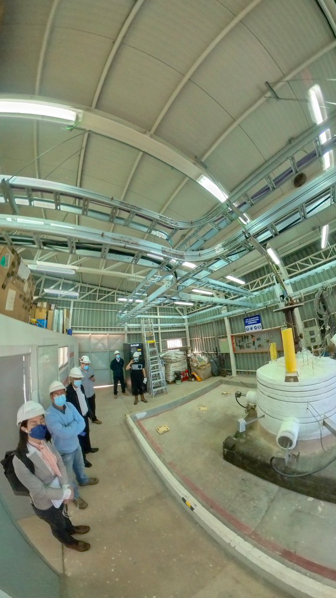 cdeaua's tweet photo. Visita @EnergiaAntof @SeremiCienciaN a ls instalaciones del #CDEA #Antofagasta https://t.co/oRjyK7TzBz