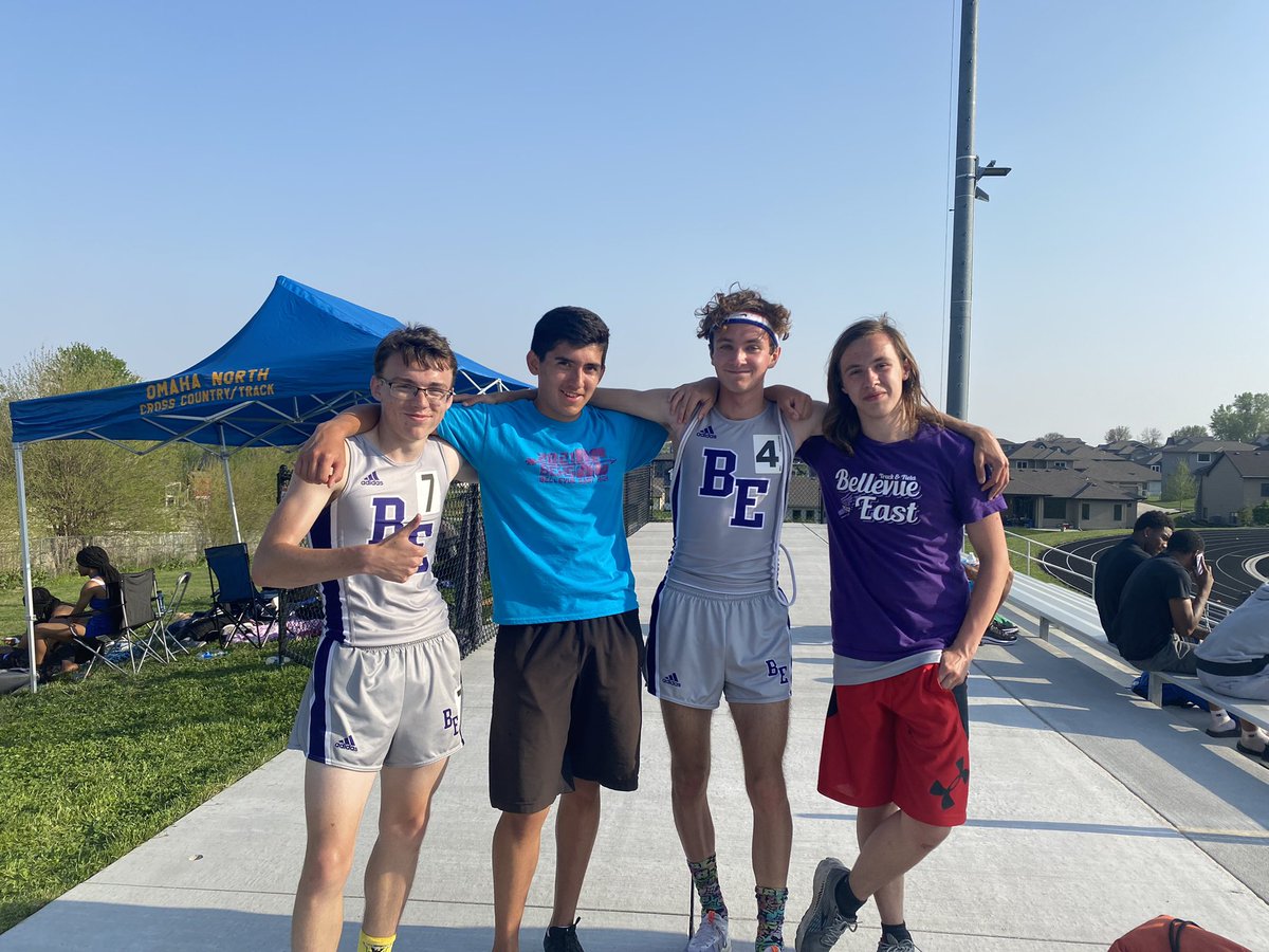 BellEastTrack's tweet photo. Brandon has punched his ticket to state in the 800! We *think* Nate will be joining him there!! 👏👏 Congrats boys! @mrmazzei4daizi https://t.co/WksX1IBzG9