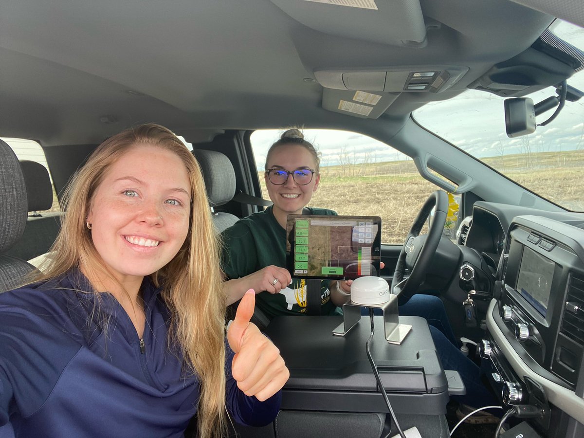 AlexaRidgewell's tweet photo. Out mapping fields today using @Bayer4Crops Climate Fieldview. Great tool for evaluating trials in the area! @Bayer4CropsCA https://t.co/gwPjWRGxDn