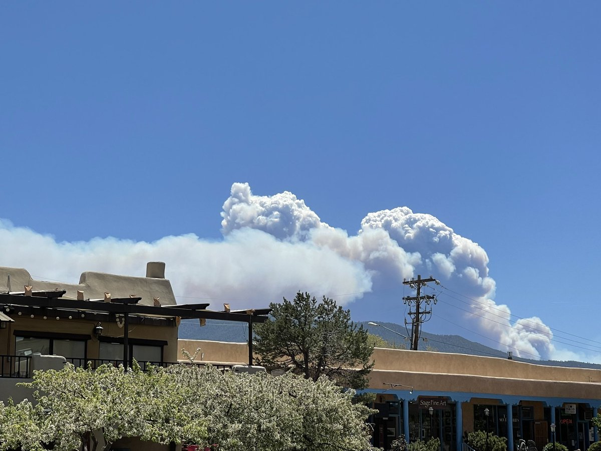 Hshields85's tweet photo. @kbprevails Taos was fine today. Here is what the view from Taos. https://t.co/6QhU235VHa