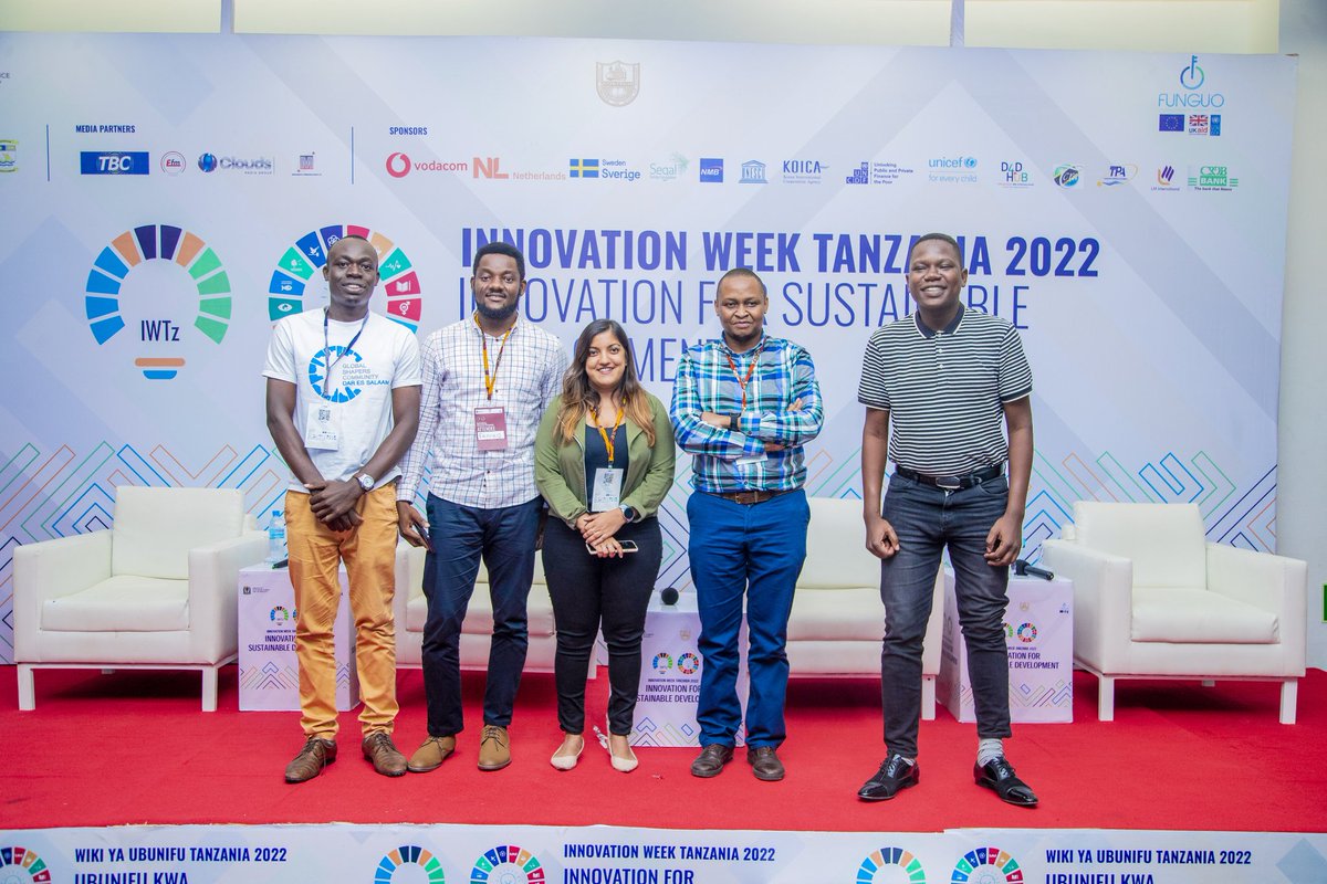 DarShapers's tweet photo. Wondering what went down at #IWTz2022 #ShaperTalk ?
HERE'S the story
Thread 1 : The panelists @RushikaJP @edgarmasatu @omoklin with the Host & Moderator @johnalfred853.
Also our proud curator @TheophilAvidace at Global Shapers Dar es salaam Hub.
#IWTz2022 @Funguo_Tz @undptz https://t.co/in4gwINQLg