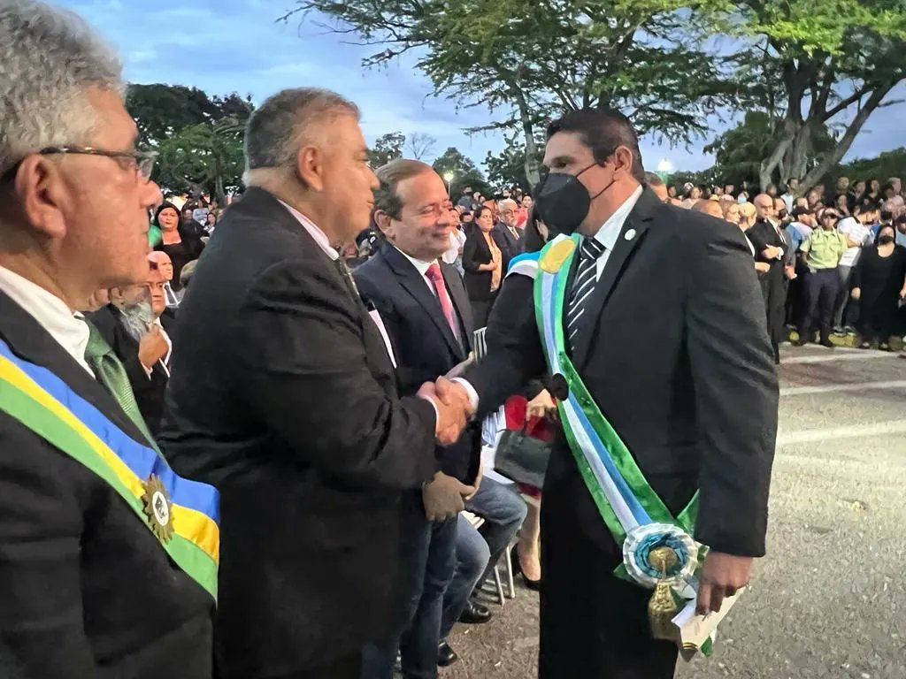 cheolagunillas's tweet photo. Acompañamos a nuestro gobernador Manuel Rosales y al alcalde Ely Ramón Atencio en los 300 años de la fundación de la Villa del Rosario de Perijá
#Lagunillas #ciudadojeda #Maracaibo #zulia #Innovacionyprogreso #perija @concejolags @manuelrosalesg @ciudad_Ojeda https://t.co/0xWPeuveSk