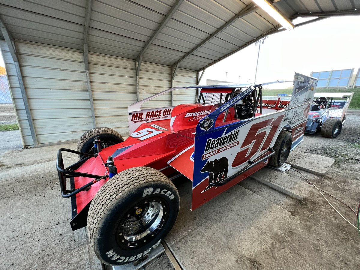 🏁Jerry Higbie wins Heat 5.