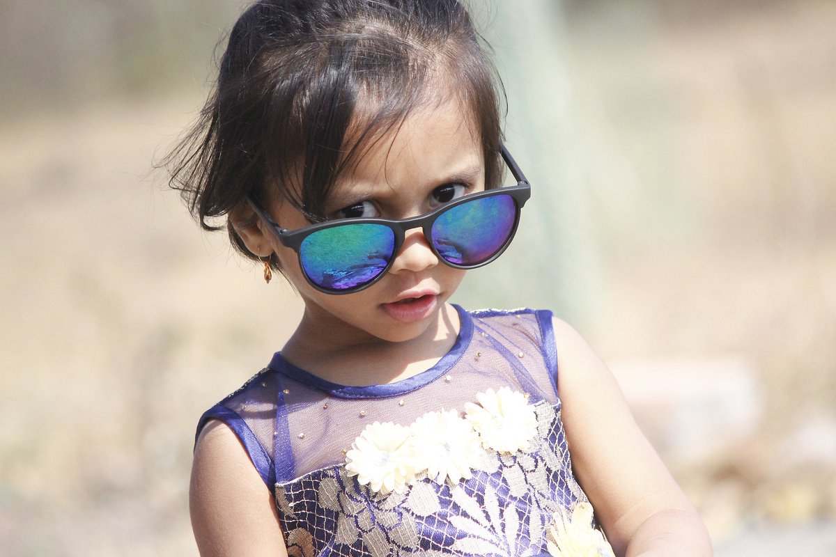 stlprogram's tweet image. The sun's UV rays can do damage to your child's eyes over time, so it's always important to protect their eyes with proper sunglasses! Who says safety can't look cool?