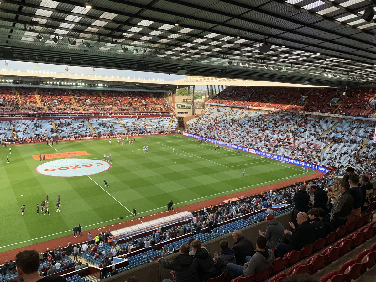 headshots_Brum's tweet photo. Great night apart from the result…….and the referee!
#UTV 
#AVLLIV 
#AVFCLFC 
#AVFC https://t.co/iYY49rz45t