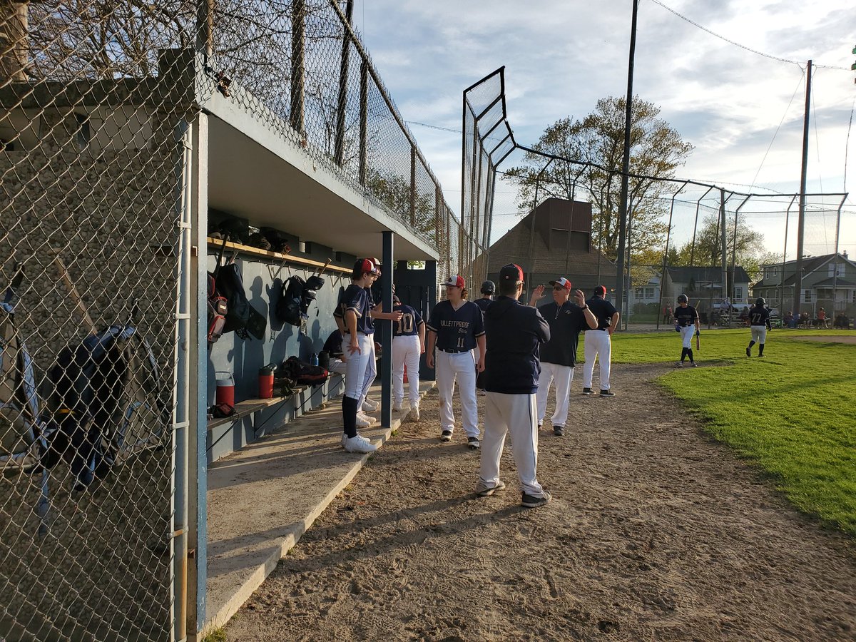 BullettBaseball's tweet photo. @BullettBaseball BP Elite 15U vs. Elite 16U scrimmage at Alex Mackenzie Park. https://t.co/1A3I7eS9TW