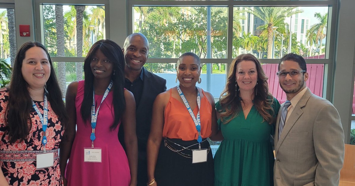 lumarid's tweet photo. TCS representing at DwyerAwards. Thanks to Economic Council of Palm Beach County Foundation for making educators feel special and allowing us to see our esteemed collegues again. Thanks @alexandriayala  to take time to talk to us. @@pbcsd @PBCSDEspanol   @WPTV https://t.co/JrnQEKnxMo
