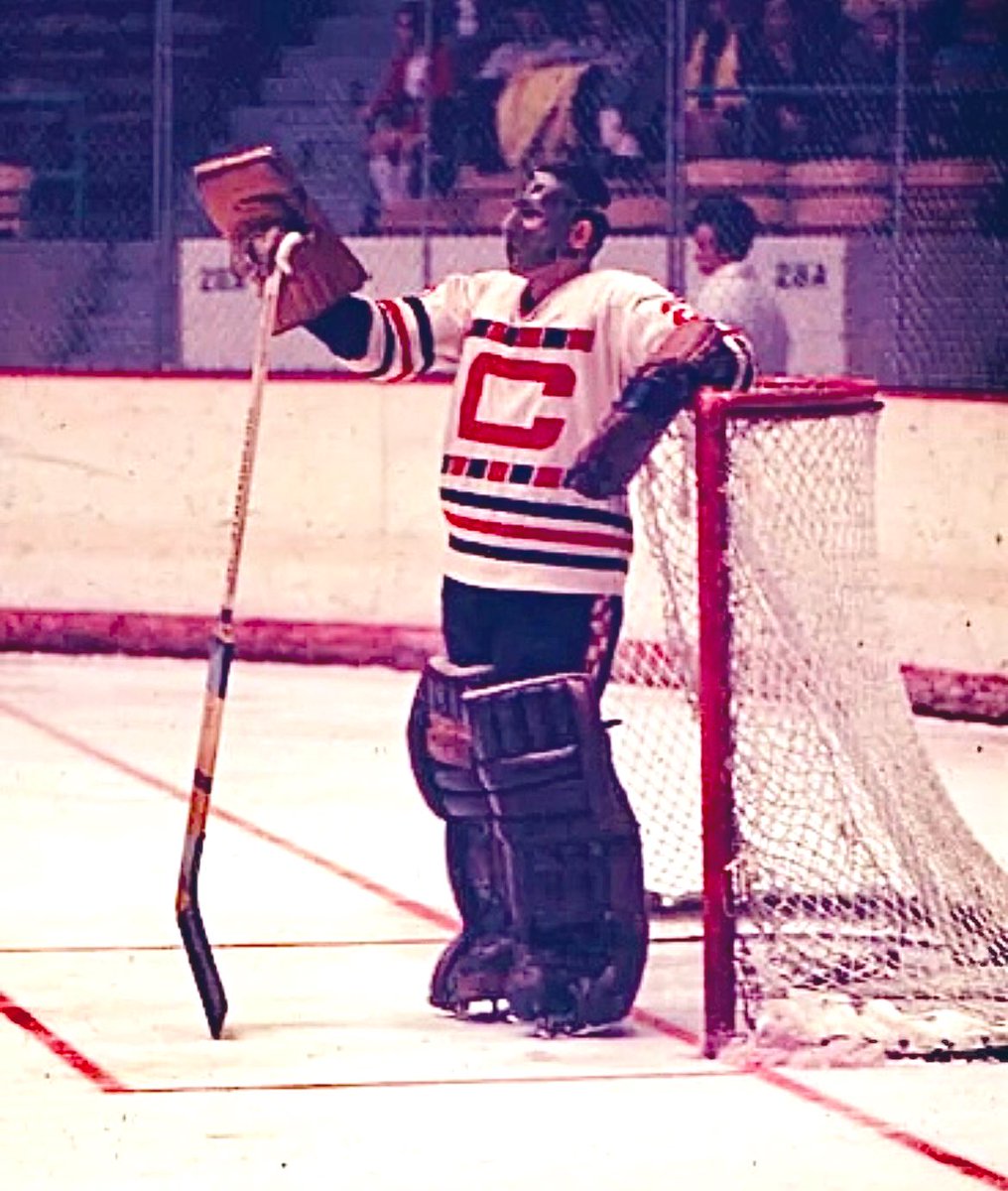 Old Hockey Cards tweet media