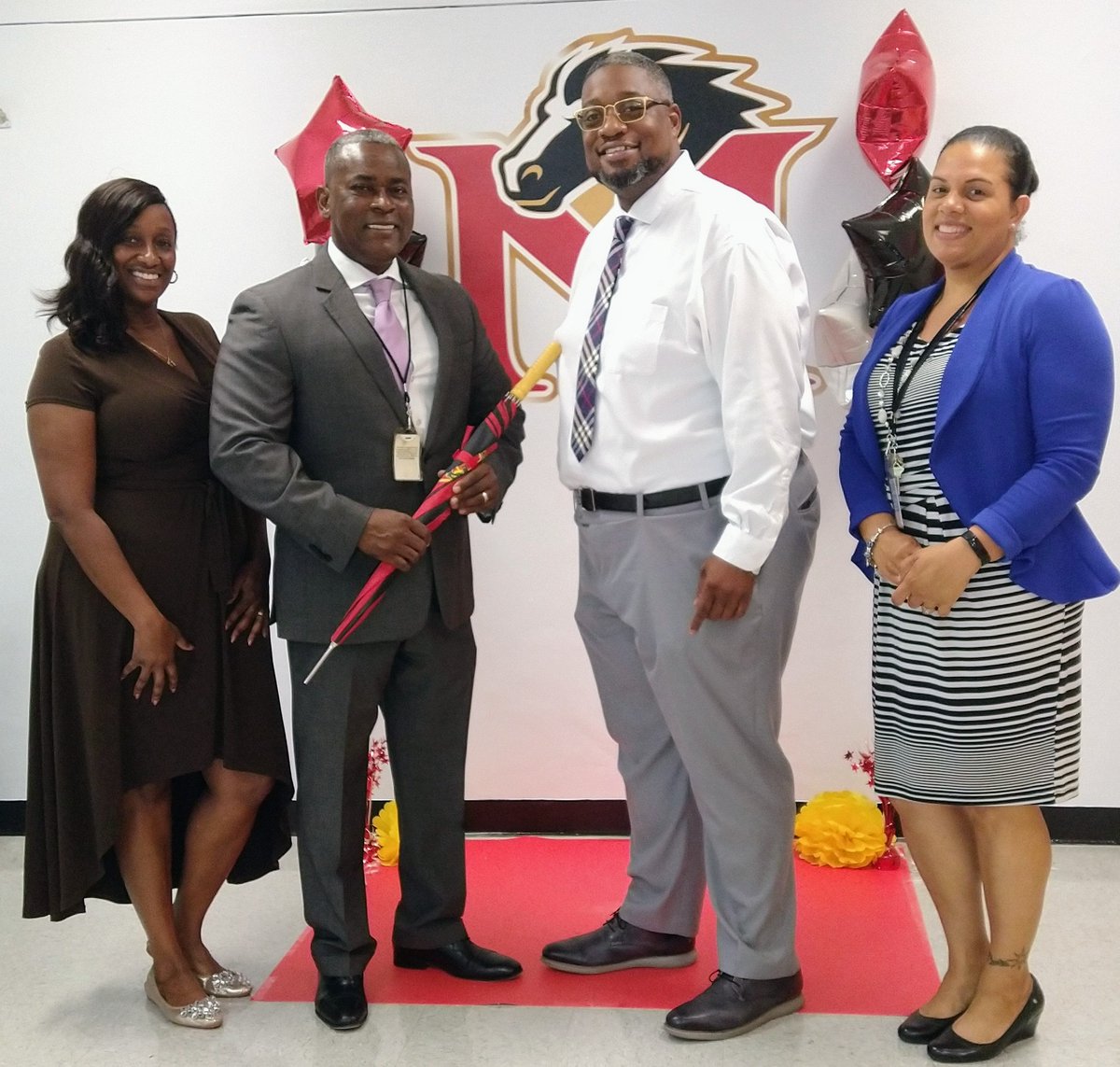 teachmeveras's tweet photo. Thank you for the visit and words of wisdom @MDCPSCentral Region Superintendent @MjLewis13! We hope you enjoyed the @Madisonmustang4 ranch! #MustangPride #MustangsLevelUp @SuptDotres https://t.co/2HlSPcKqwa