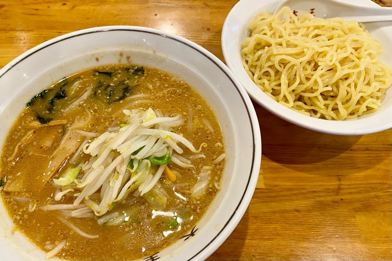 NIIDOME_Seigo's tweet photo. けれん味のない普通のつけ麺が好き。味噌つけ麺@つけ麺大王伊勢佐木町店 https://t.co/5ic3Ak4Nd4