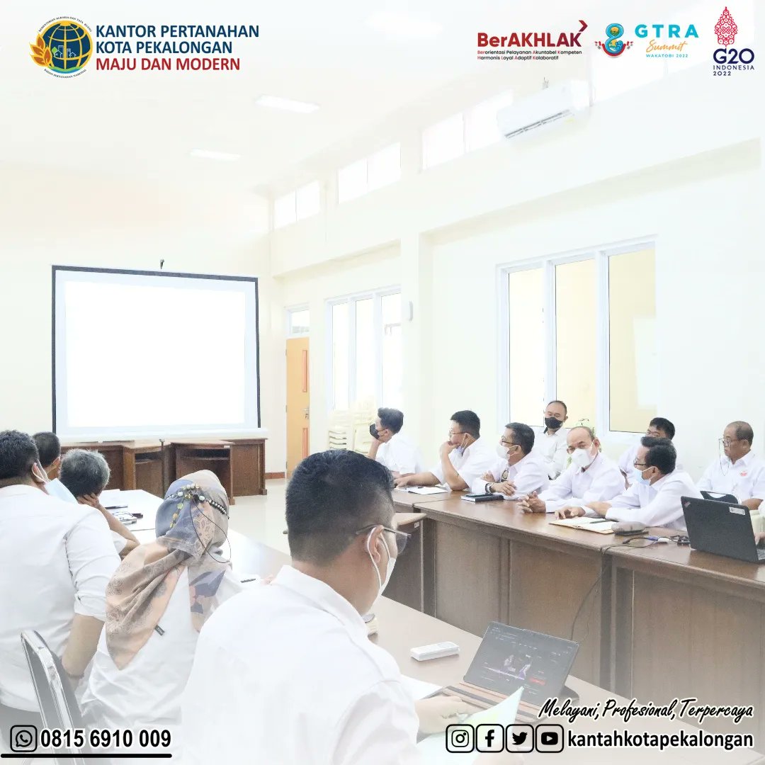 KantahPKLKota's tweet photo. Hai #SobATRBPN pada hari ini Rabu (11/05/2022) telah dilaksanakan Implementasi Penggunaan Aplikasi E-Office di Lingkungan Kantor Pertanahan Kota Pekalongan
#Implementasi #Eoffice
#KantorPertanahan #KotaPekalongan
#KantahKotaPekalongan
#ATRBPNKiniLebihBaik
#ATRBPNMajudanModern https://t.co/nbmXu4VgcZ