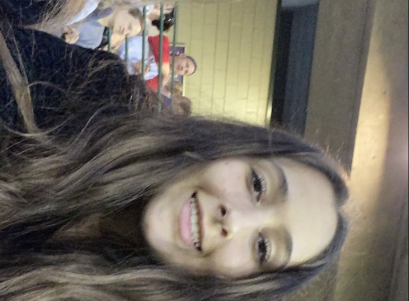 Alyssasal8's tweet photo. just thought i’d add a czarnecki sighting, taken place at a thunderbolts game #lastnightasamacconfessions https://t.co/Ghb8NKNjj6
