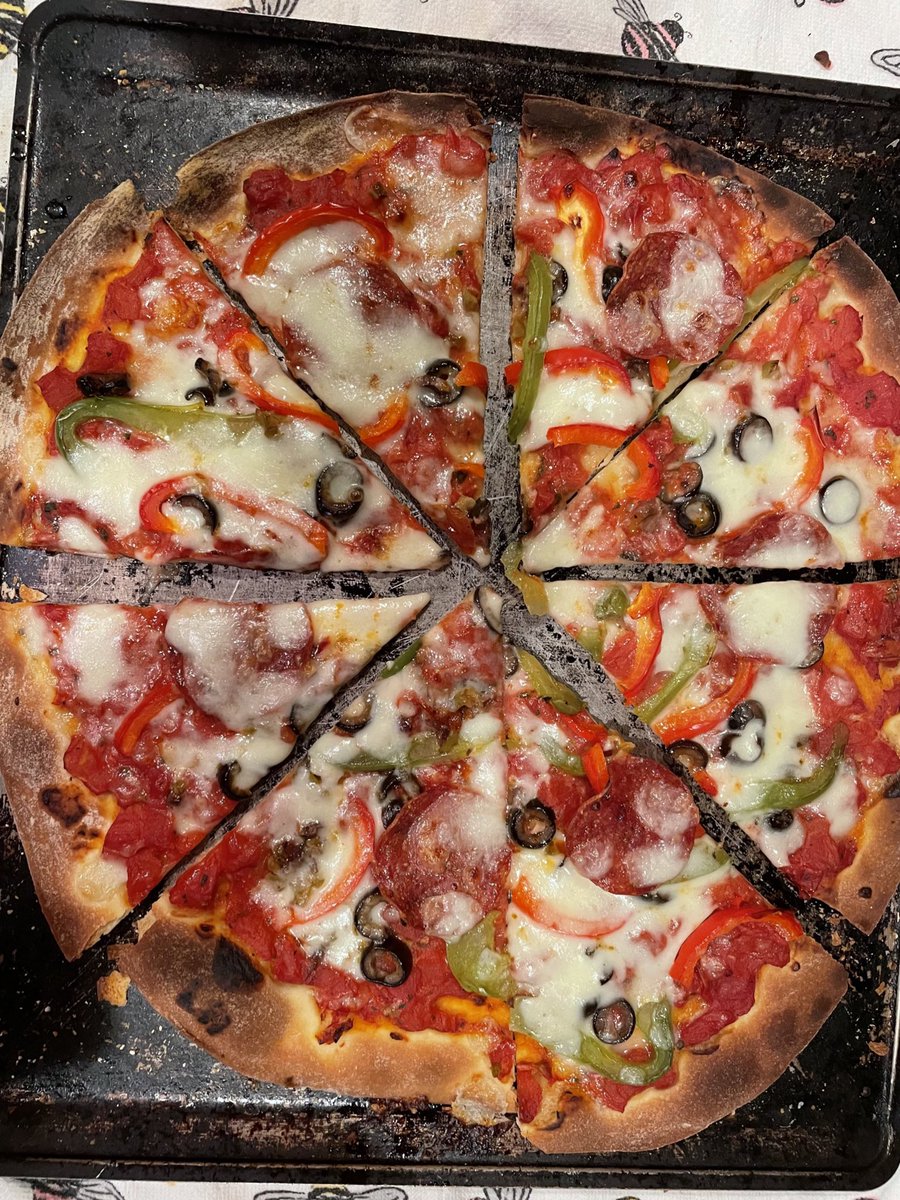 MJMcKean's tweet photo. Climactic scene in The Pizza of Dorian Gray. https://t.co/cLjZq9fJ7O