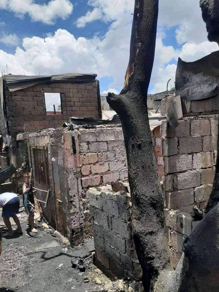 Yham07908676's tweet photo. Humihingi po sana ako ng tulong para sa mga kapit bahay ko pong nasunugan ito po ay sa montalban rizal libis san jose and kind of donations lalo mga pagkaen , damit , tubig para po sa kanila ito po aking gcash # 09384266252 sana po mabigayn nyo ulit ng bagong pag asa https://t.co/C7CssTojqW